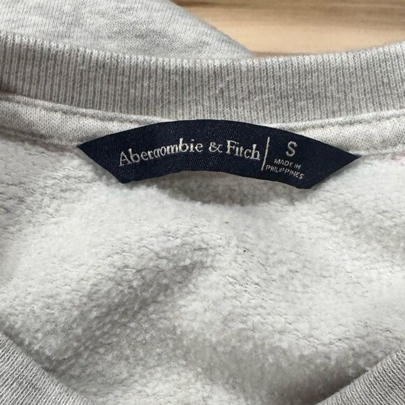 Abercrombie & Fitch Gray Floral Sweatshirt Women’s Small - Picture 2 of 3
